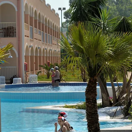 Santa Monica منتجع 4*