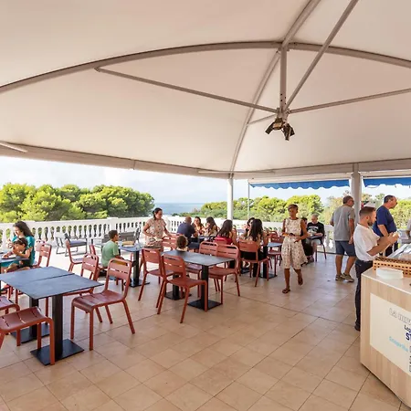 Resort Santa Monica 4*