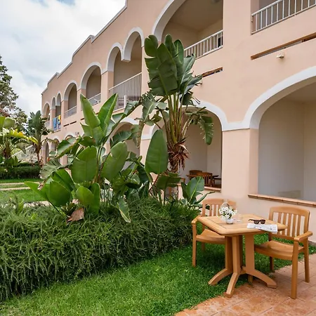 Santa Monica Resort Le Castella (Calabria)