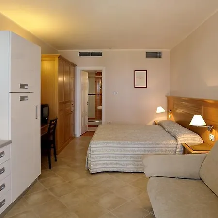 Santa Monica 4* لا كاستيلا