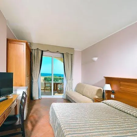 Santa Monica אתר נופש 4*
