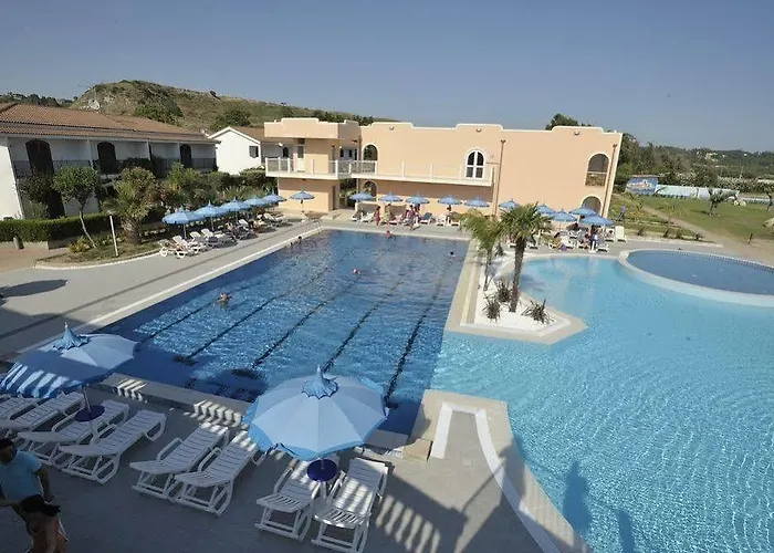 Üdülőközpont Santa Monica Le Castella